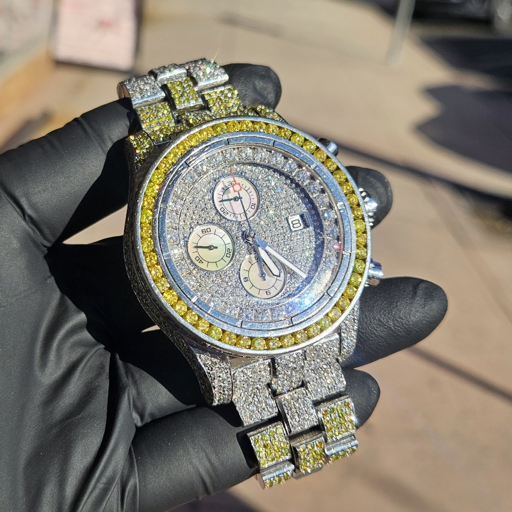 Breitling Avenger Men's Chronograph Diamond Watch